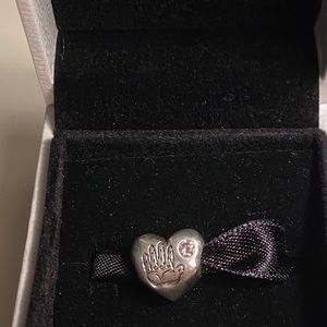 “It’s a girl!” Pandora charm